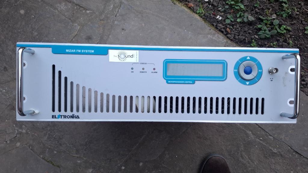 Emetteur FM professionnel 300W, Télécoms, Enlèvement, Comme neuf, Émetteur