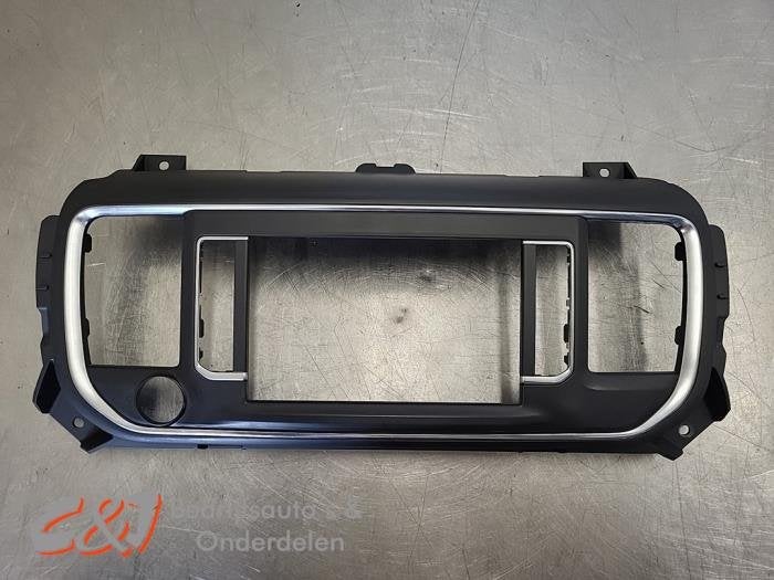 Cadre radio d'un Peugeot Expert, -, 3 mois de garantie, Utilisé, -