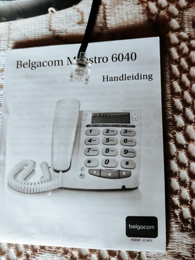 vaste telefoon met grote cijfers -, Ophalen, Zo goed als nieuw