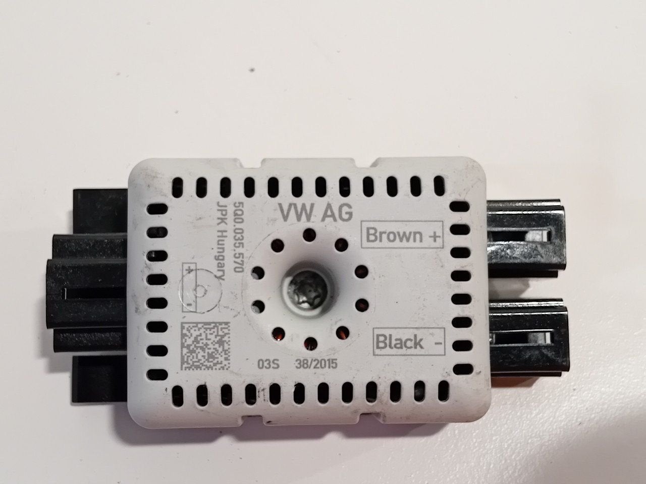 Antenne versterker Volkswagen Touran, Auto diversen, Autoradio's, Ophalen of Verzenden, Van der Ven Autorecycling B.V., Onderdelen@venauto.nl