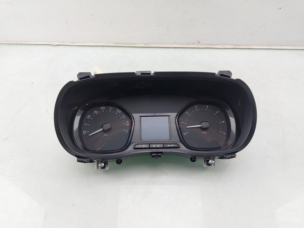 INSTRUMENTS DE BORD Toyota ProAce (01-2016/04-2025), Kundenbetreuung@toyota.de, Toyota, Utilisé, Toyota-Allee 2
50858  Köln, DE