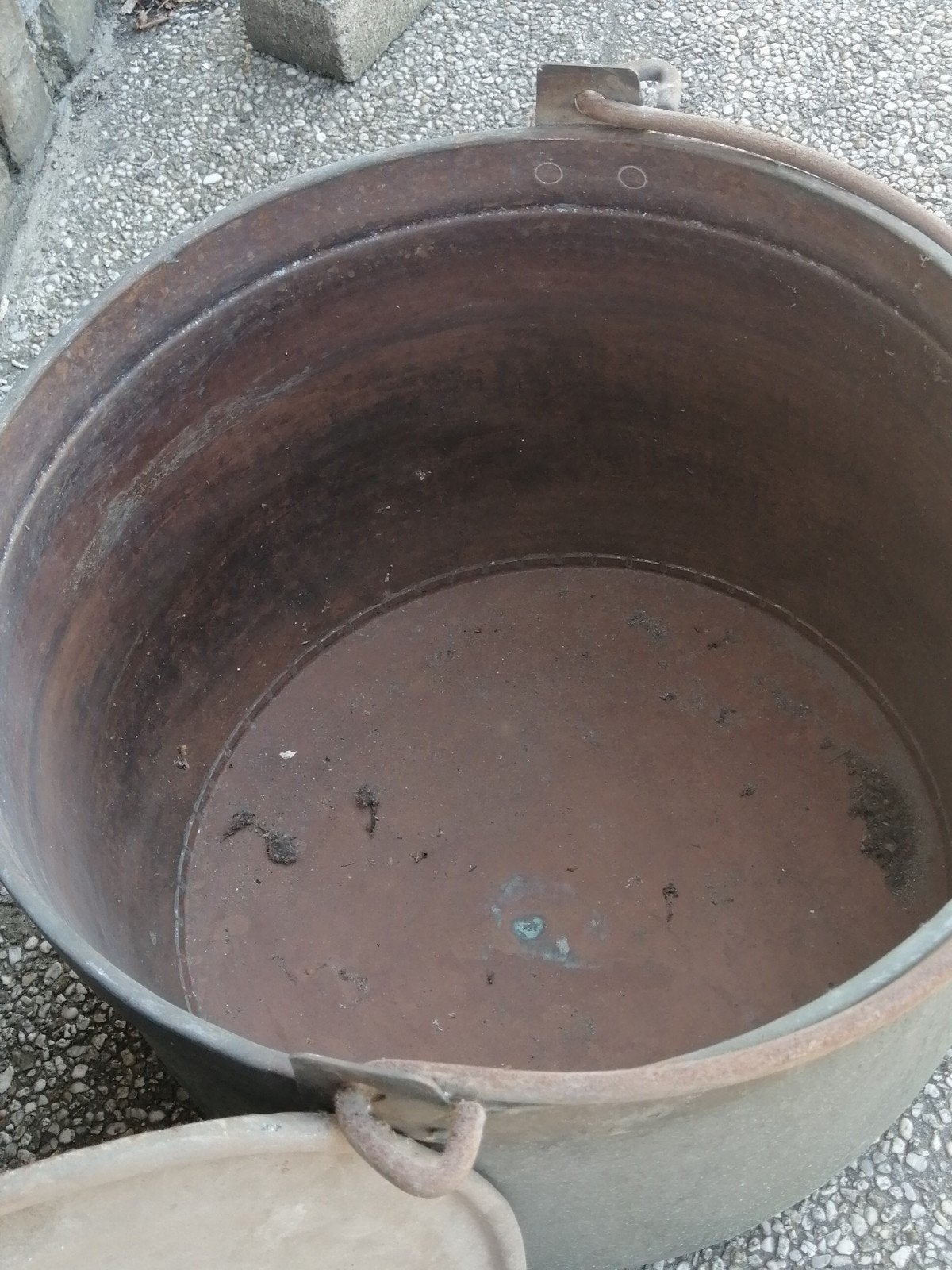 Koperen ketel, Ophalen