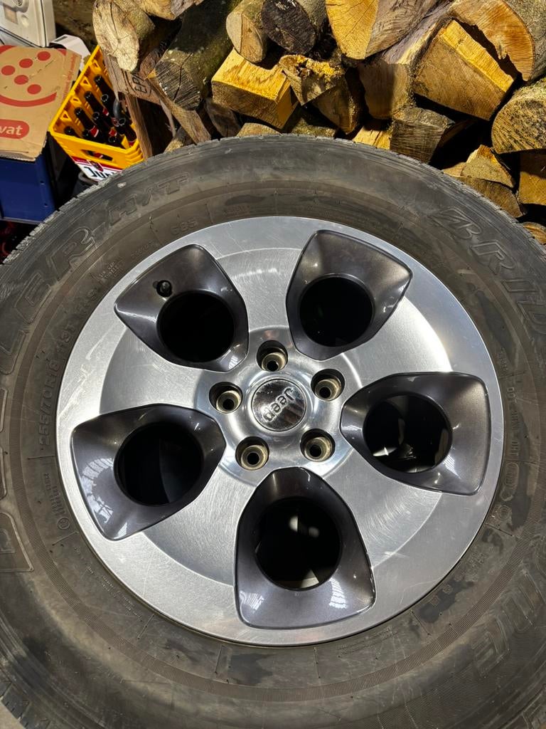 5 jantes jeep wrangler origine + pneus 255/70r18, Enlèvement, Pneu(s)