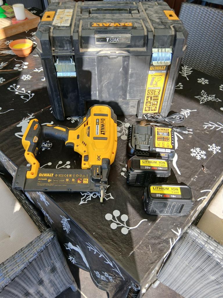 Dewalt 18v, Ophalen
