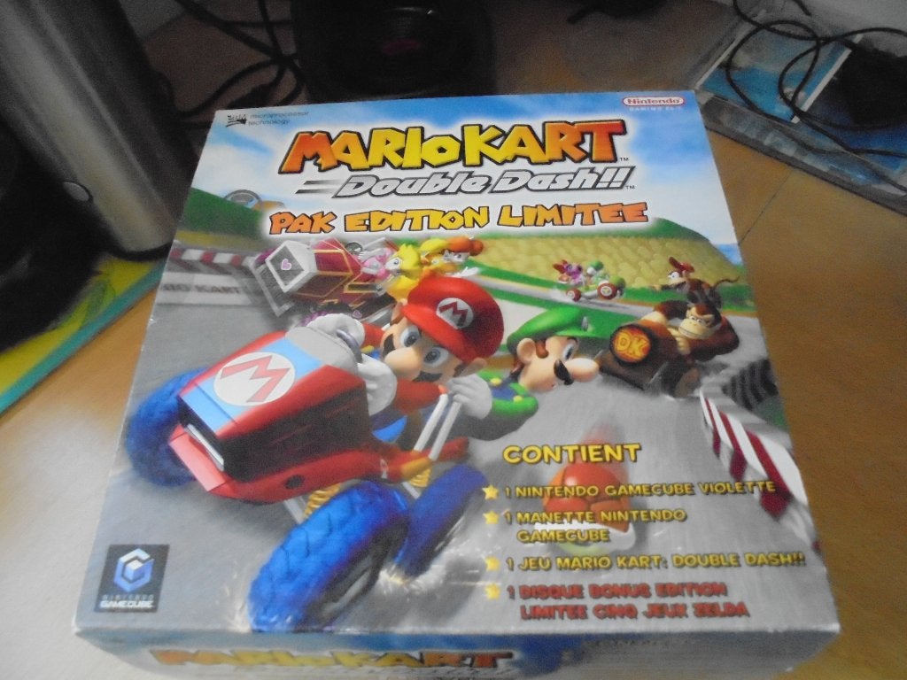GAMECUBE MARIOCART DOUBLE DASH LIMITED+GAME BOY-SPELER, Ophalen of Verzenden, Zo goed als nieuw, Met 2 controllers, Met GameBoy player