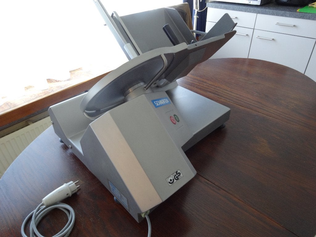 Snijmachine "Scharfen" Model G330FT, Ophalen, Gebruikt, Bakkerij en Slagerij