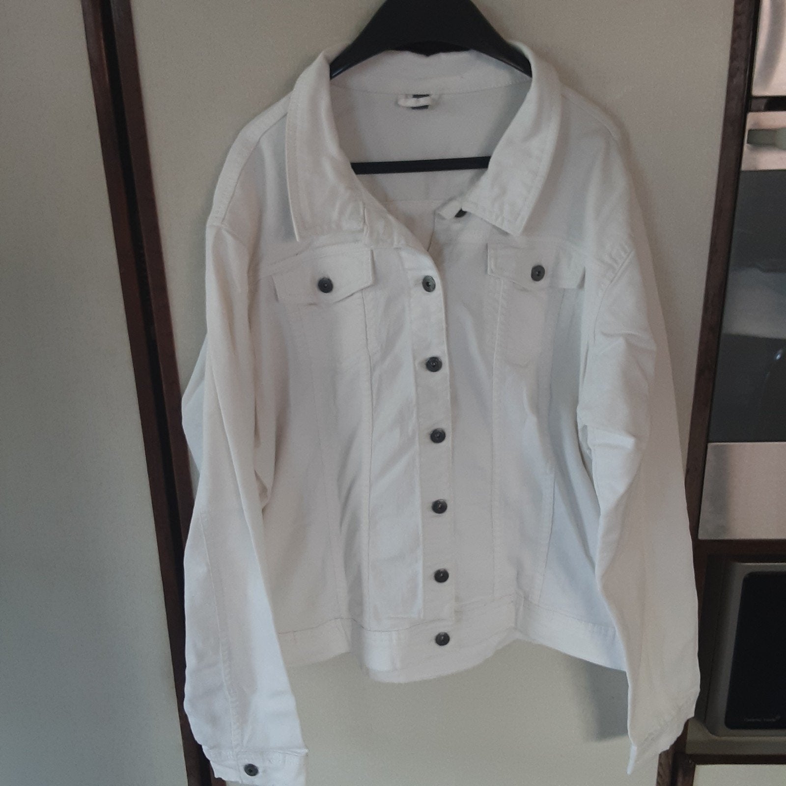 Witte jacket Maat 48
In jaens stof
Zo goed als nieuw, Vêtements | Hommes, Vestes | Été, Enlèvement ou Envoi