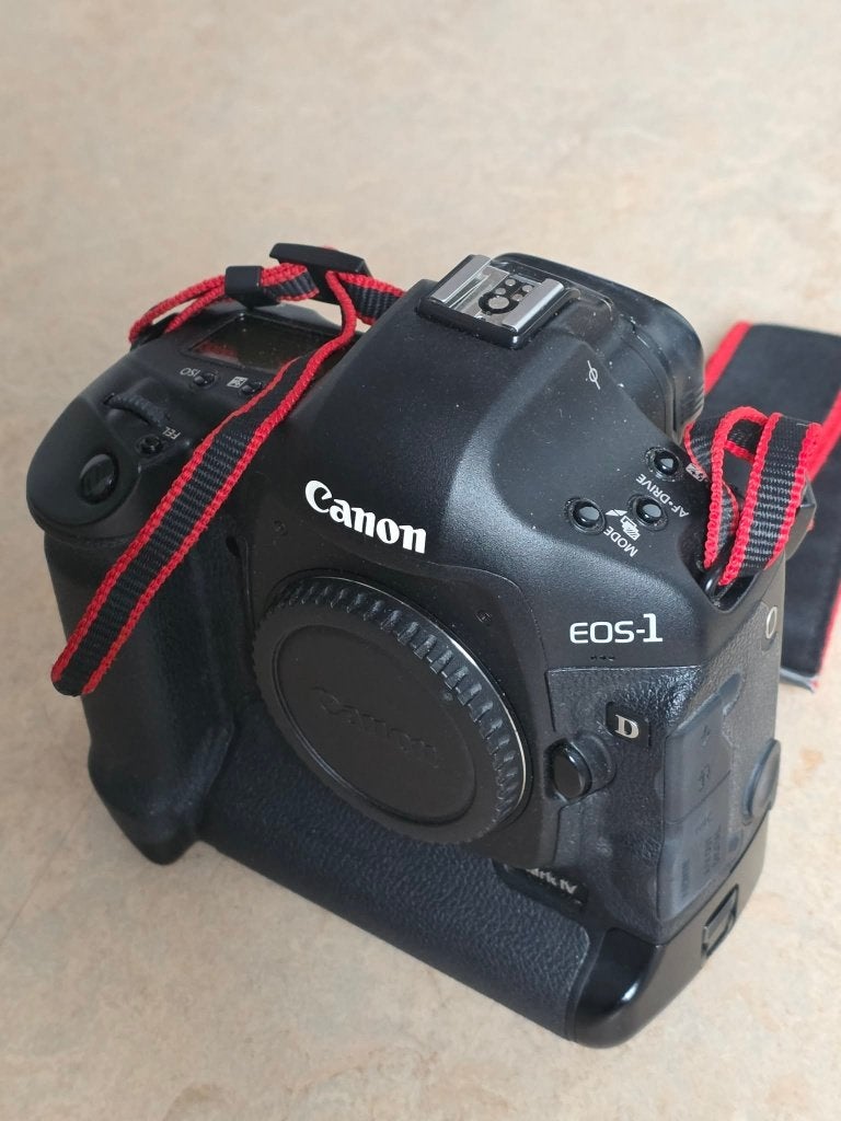 Professionele Canon 1D IV incl batterij + lader en CF Card, TV, Hi-fi & Vidéo, Appareils photo numériques, Sans zoom optique, Canon