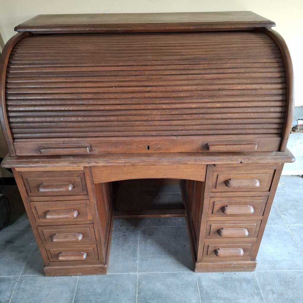 Antieken bureau, Enlèvement