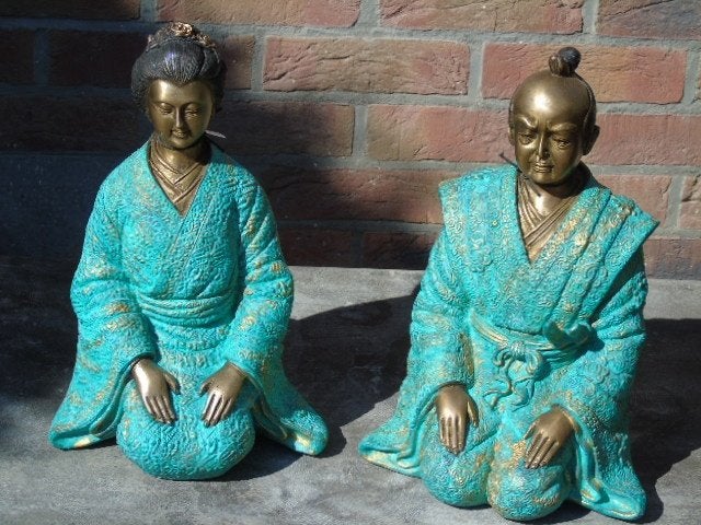 Japans koppel in kimono zittend in brons, Ophalen of Verzenden, Nieuw, Overige materialen, Mensenbeeld