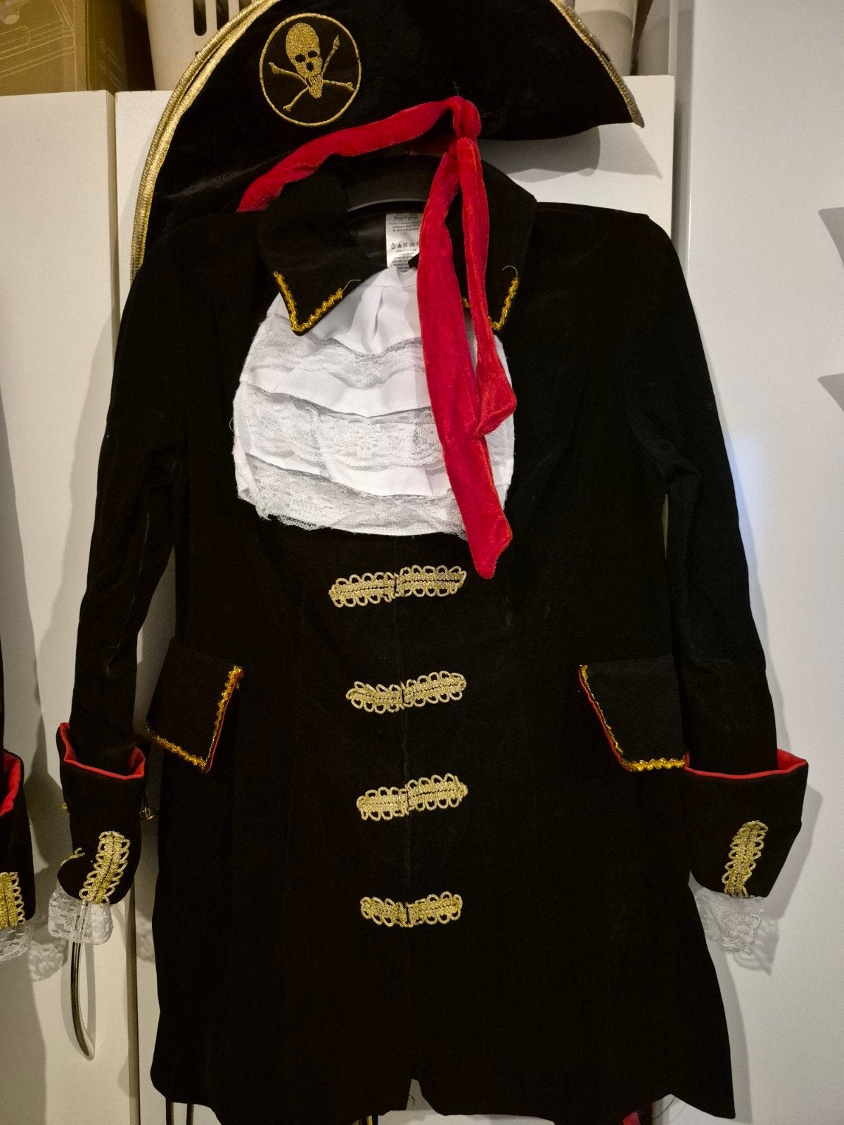 prachtig pirates of the carribeankostuum 40-42-halloween, Vêtements | Hommes, Enlèvement ou Envoi, Geen merk, Autres tailles, Porté