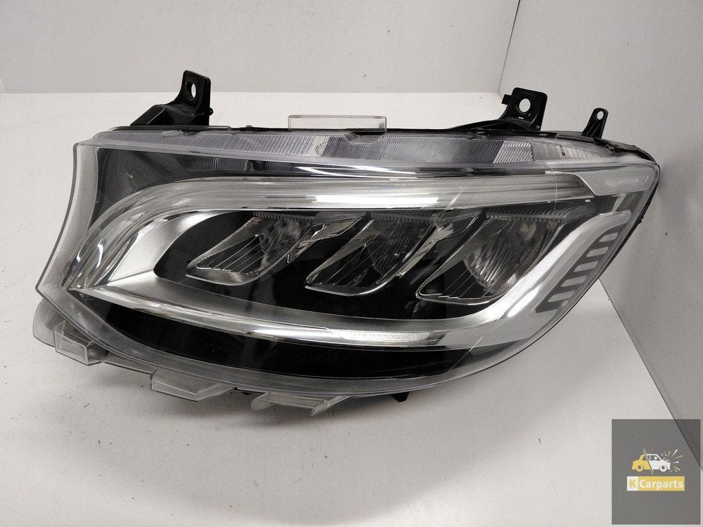 A9109065700, Mercedes Sprinter W907 Full Led linkerlamp, Gebruikt, Mercedes-Benz AG, Mercedes-Benz, Mercedesstrasse 120
70372  Stuttgart, DE