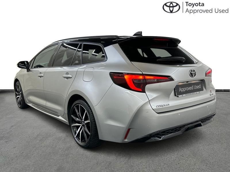 Toyota Corolla TS 140hp HEV GR Sport BiTone, Autos, Argent ou Gris, Achat, Euro 6, 72 kW