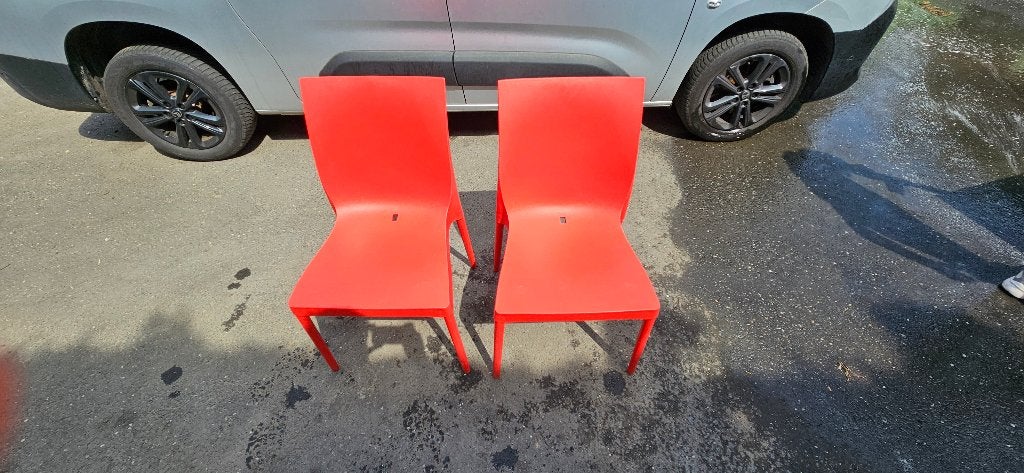 Chaises rouge, Ophalen, Kunststof, Gebruikt, Vijf, Zes of meer stoelen
