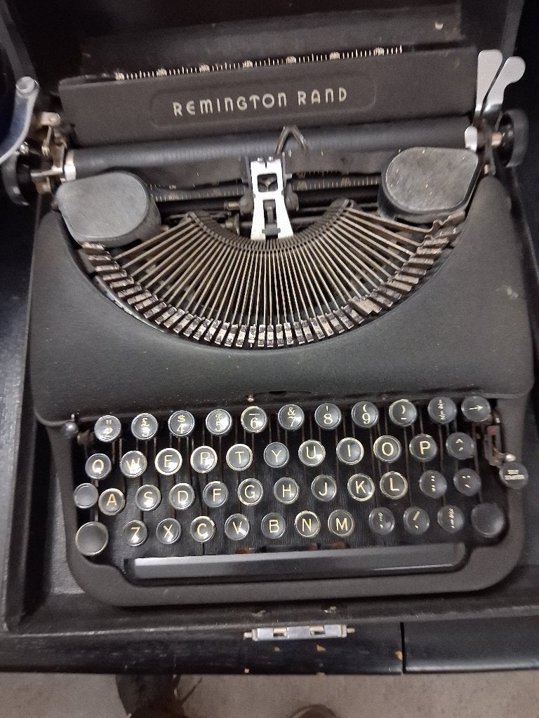 Lot 9 machines à écrire anciennes 1920-1940, Enlèvement, Utilisé