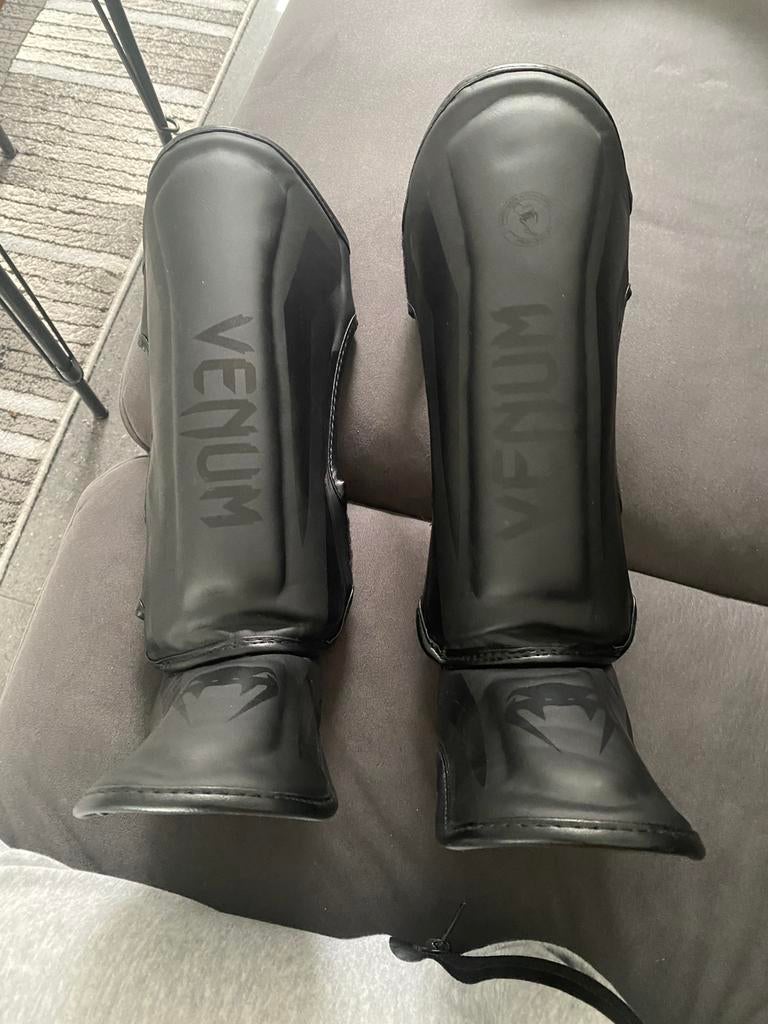 Venum elite maat M, Ophalen of Verzenden, Zo goed als nieuw