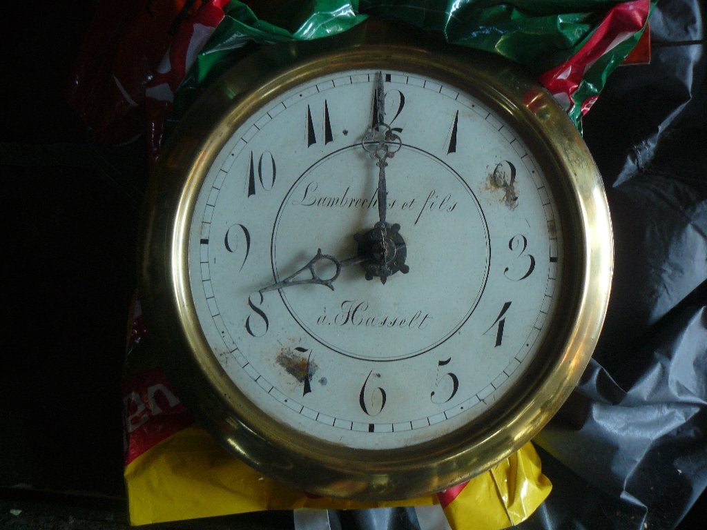 antieke hasseltse klok lambrechts, Ophalen