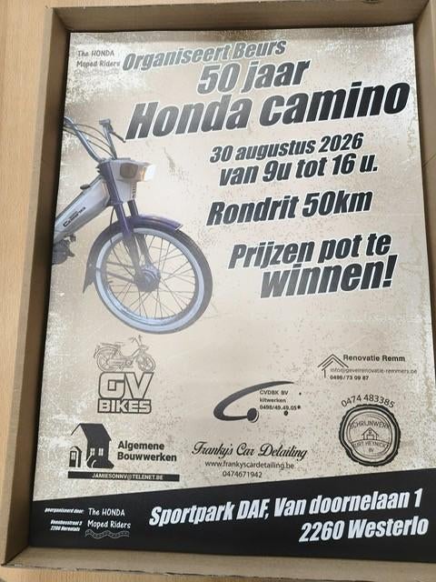 Salon des voitures anciennes : 50 ans de Honda Camino, Enlèvement, Utilisé, Réservoir, Honda Camino