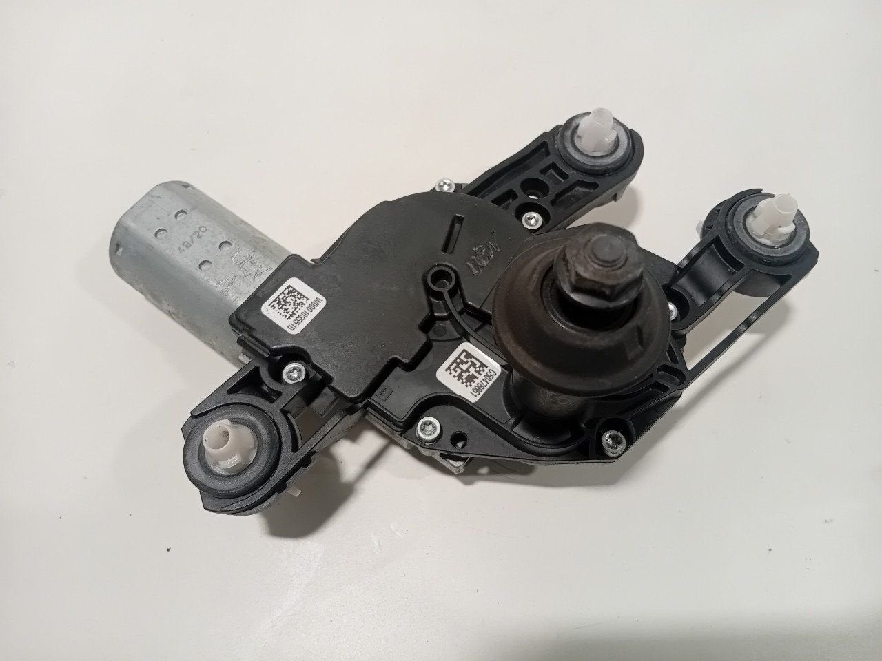 Ruitenwissermotor achter Volkswagen Golf, Auto-onderdelen, Onderdelen@venauto.nl, Van der Ven Autorecycling B.V., Gebruikt, Ettenseweg 76, 4706 PB Roosendaal, The Netherlands