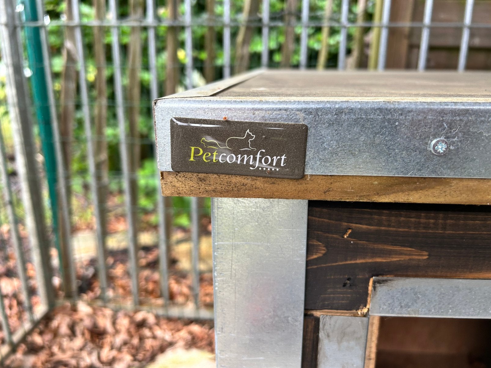 Super geïsoleerd hondenhok met Vloerverwarming, Dieren en Toebehoren, Ophalen, Zo goed als nieuw, Hondenhok