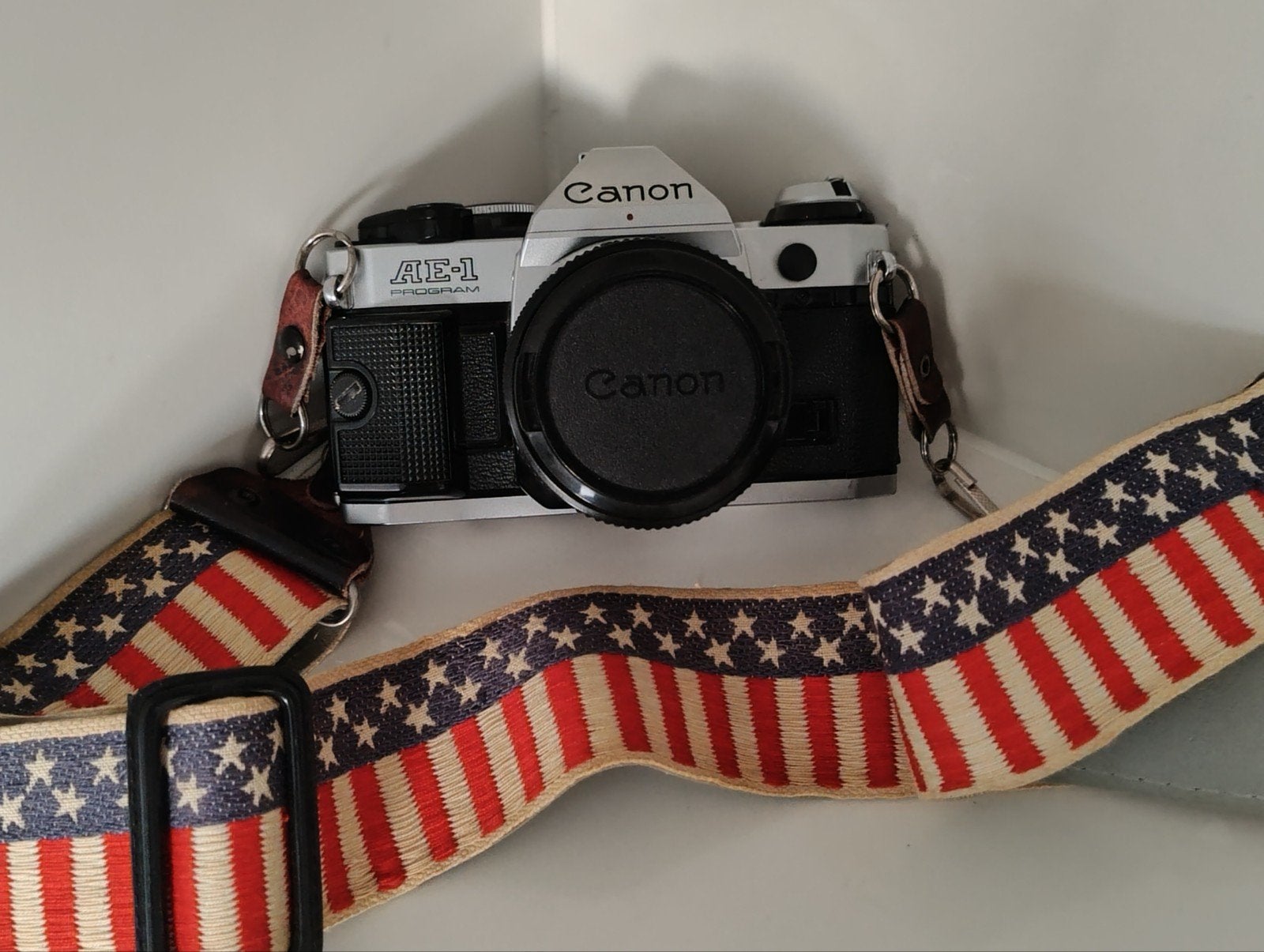 Appareil photo à programme Canon AE1 avec objectif FD 50 mm, Enlèvement ou Envoi, Utilisé, Reflex miroir, Canon