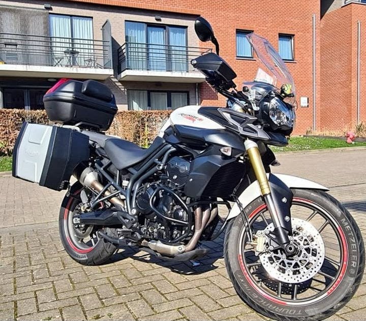 Triumph Tigre 800 - 2011, Permis Moto A, Tourisme, Particulier, 3 cylindres