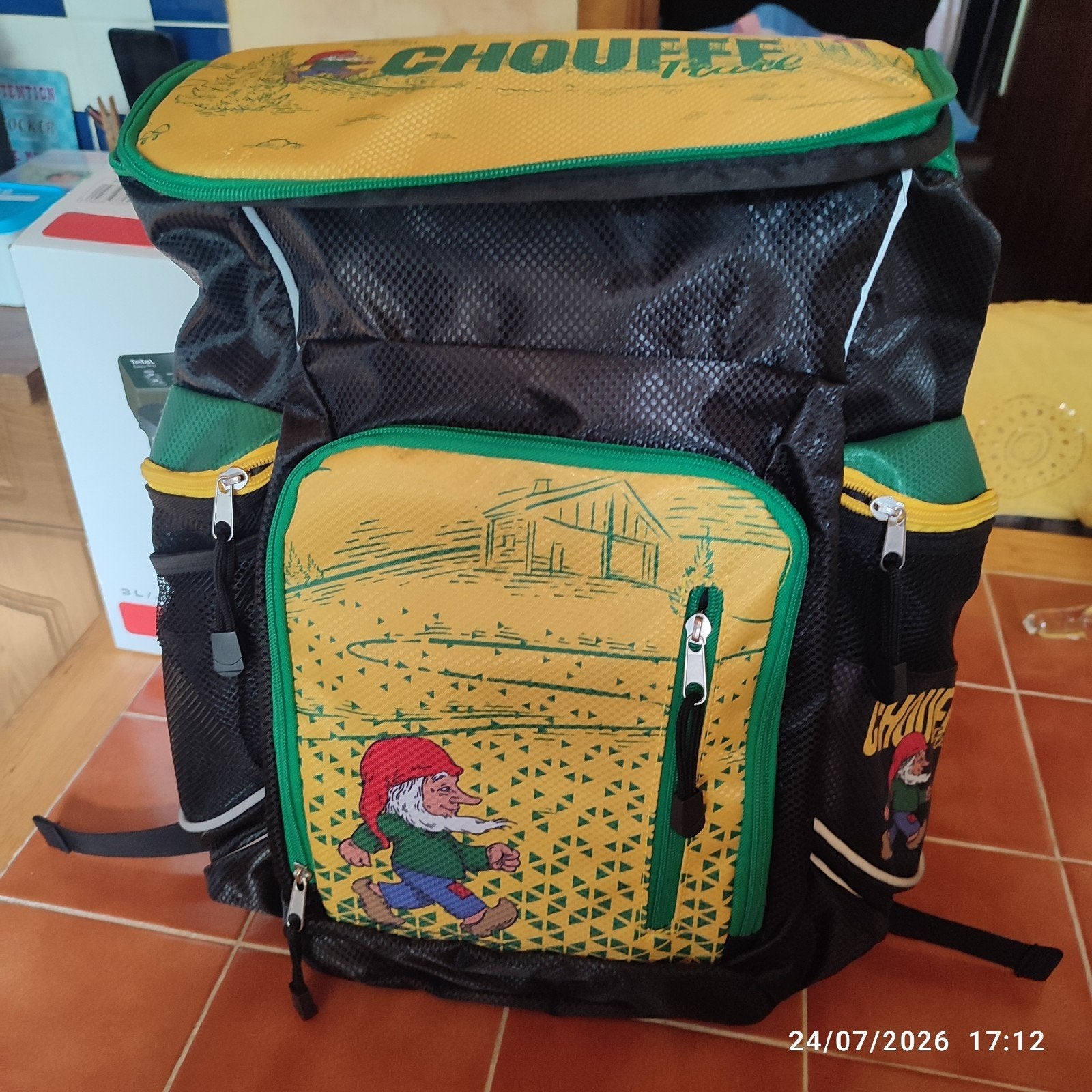 Un beau sac à dos CHOUFFE TRAÏL ., Enlèvement ou Envoi, Neuf, Panneau, Plaque ou Plaquette publicitaire, Autres marques