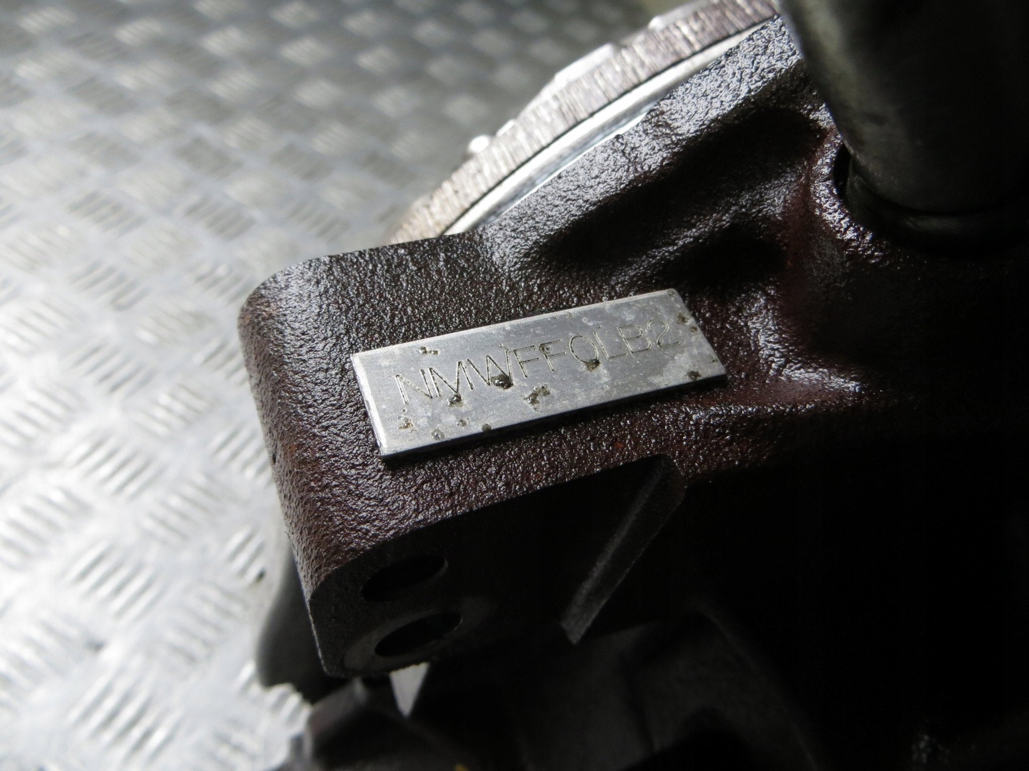 Moteur T8MA Nu FORD KUGA, Envoi, Utilisé, Daihatsu