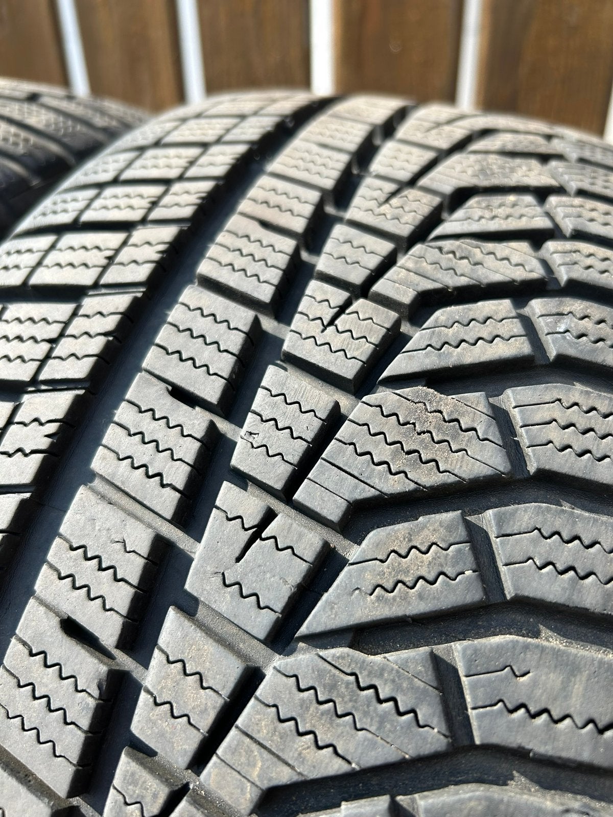 Winterbanden, Auto-onderdelen, Ophalen, 18 inch, 215 mm, Winterbanden