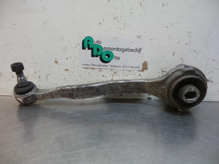 Draagarm links-voor van een Mercedes CLK (CLK-Klasse 02-), Gebruikt, -, Ophalen of Verzenden, -