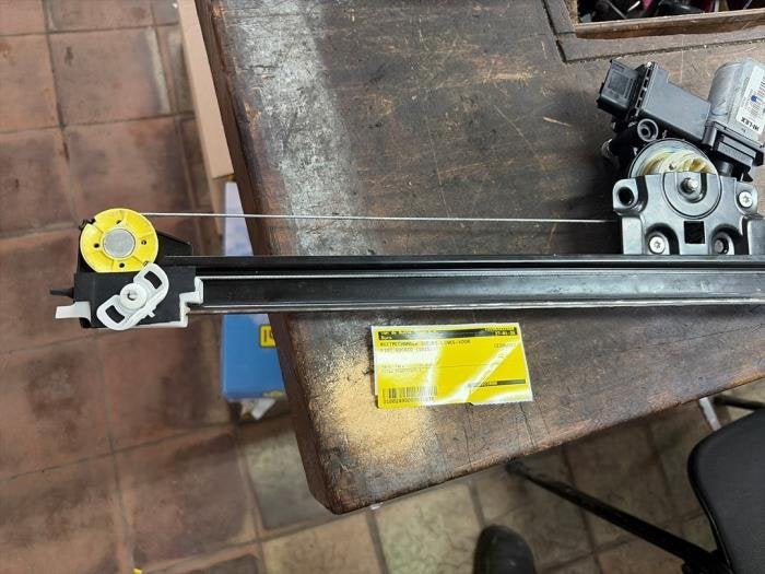 Mécanique vitre 2portes avant gauche d'un Fiat Ducato, -, 3 mois de garantie, Utilisé, Fiat