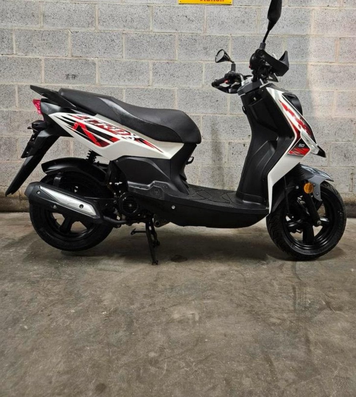 Sym Crox 2019 50cc, Fietsen en Brommers, Ophalen, Overige modellen, Benzine, 50 cc