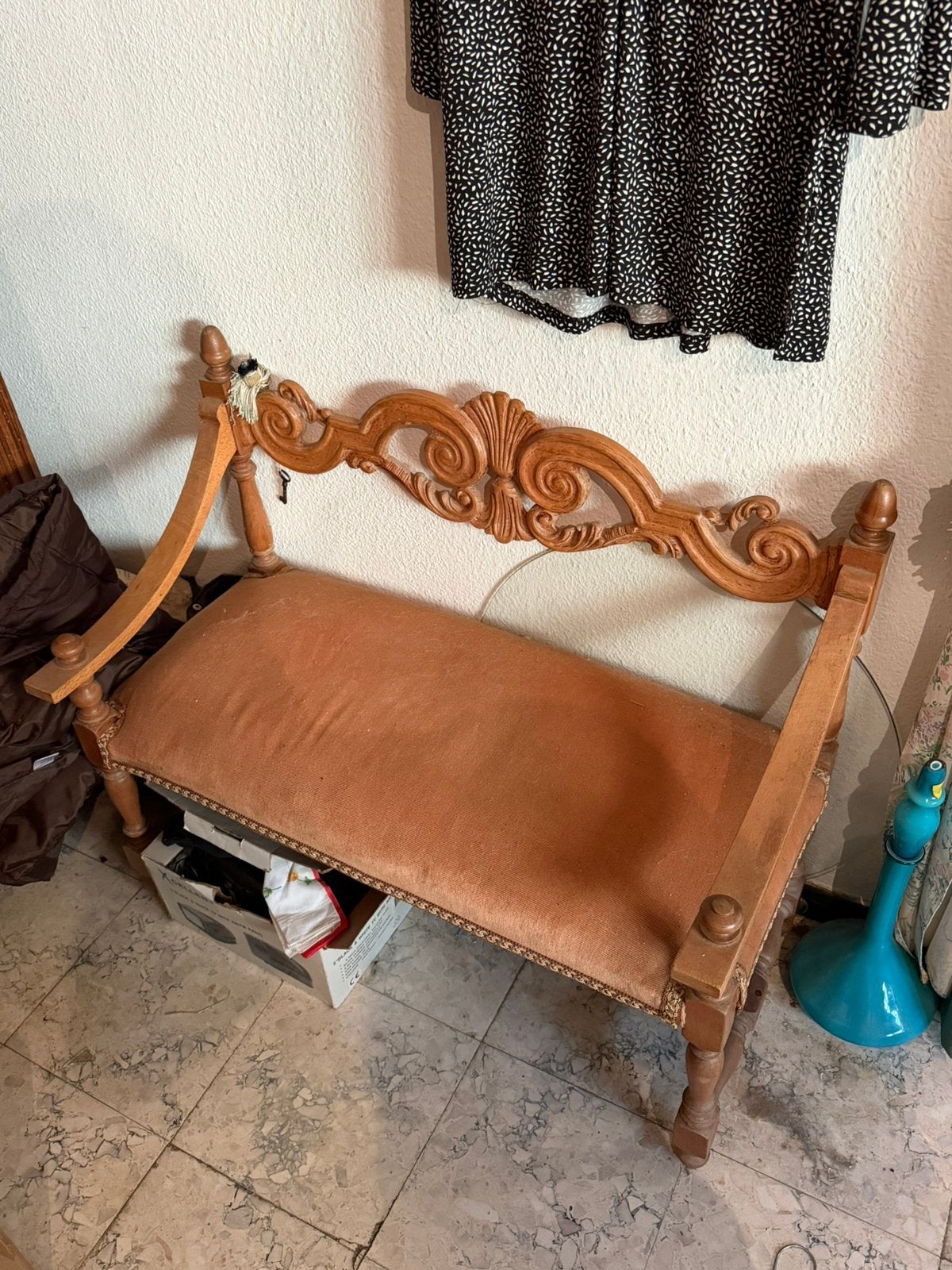 Banquette d'entrée vintage en bois sculpté – Style baroque, Enlèvement