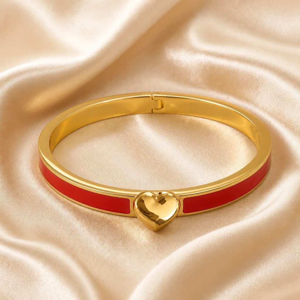 Bracelet Kate Spade New York - rouge/doré - jamais porté, Bijoux, Sacs & Beauté, Bracelets, Neuf, Autres matériaux, Rouge, Enlèvement ou Envoi