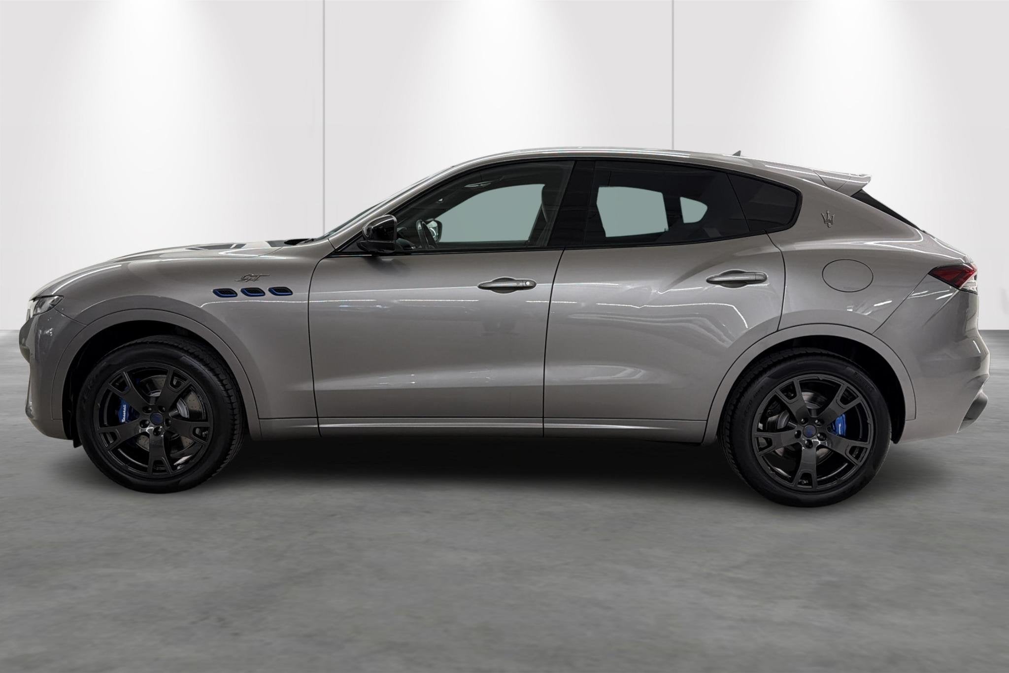 Maserati Levante 2.0 MHEV GT Automaat 4x4 (automatique), 2700 kg, Argent ou Gris, Anti démarrage, 5 portes