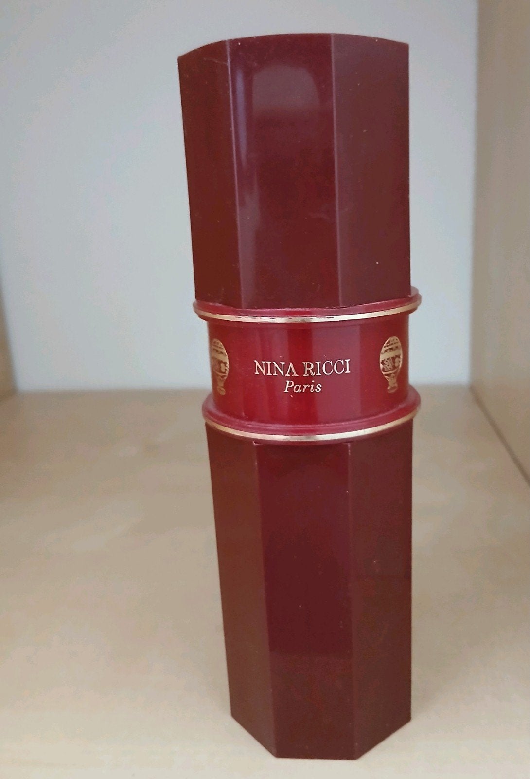 🌸💮️ Rare PHILEAS par Nina Ricci 1984

Vaporisateur vide, Enlèvement, Utilisé