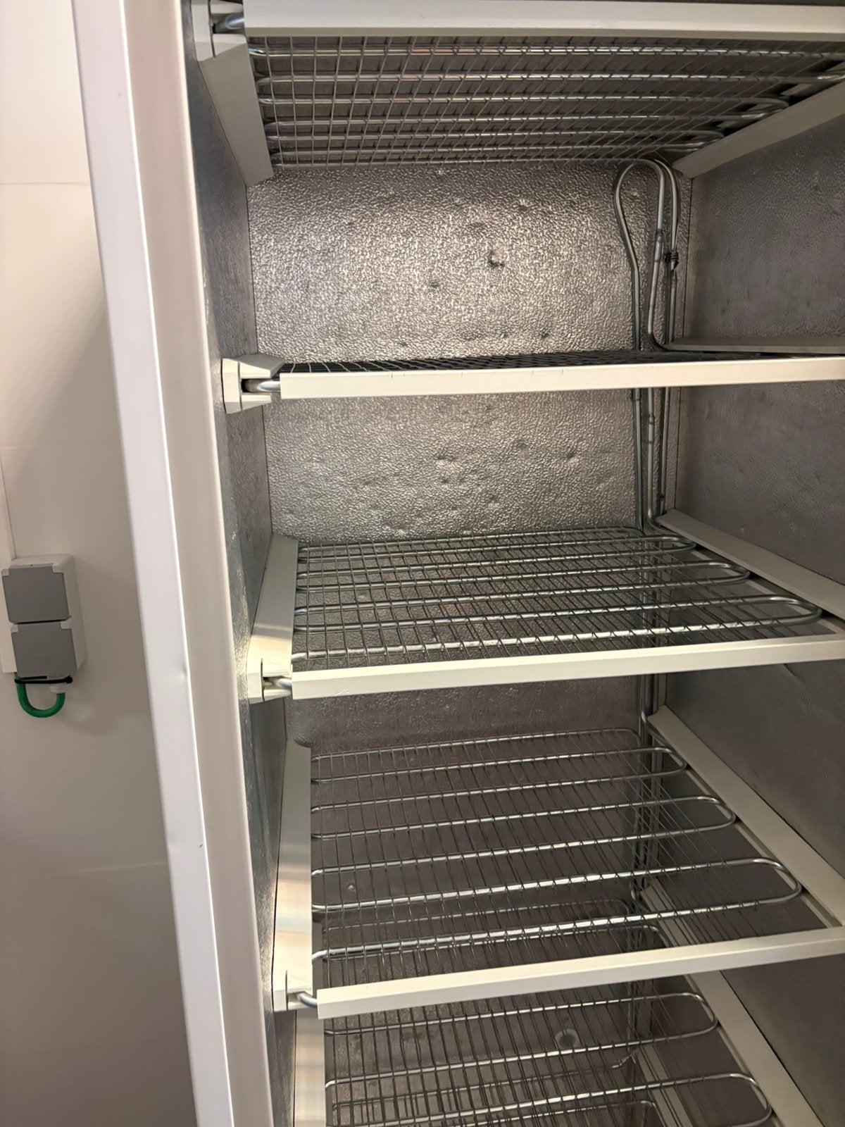 Vriezer staand, Elektronische apparatuur, Vriezers en Diepvrieskisten, Ophalen, Zo goed als nieuw, Vrijstaand