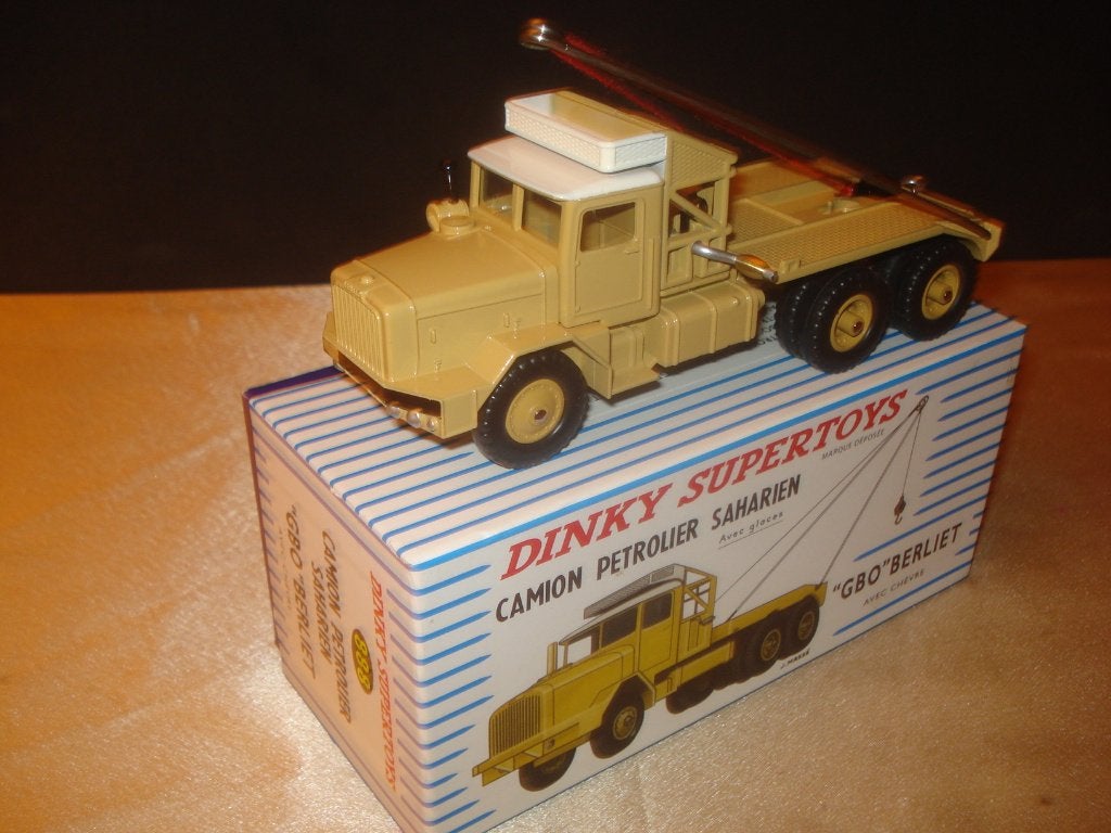 DINKY TOYS Camion Pétrolier Saharien "GBO" Berliet Réédition, Ophalen of Verzenden, Nieuw, Bus of Vrachtwagen, Dinky Toys