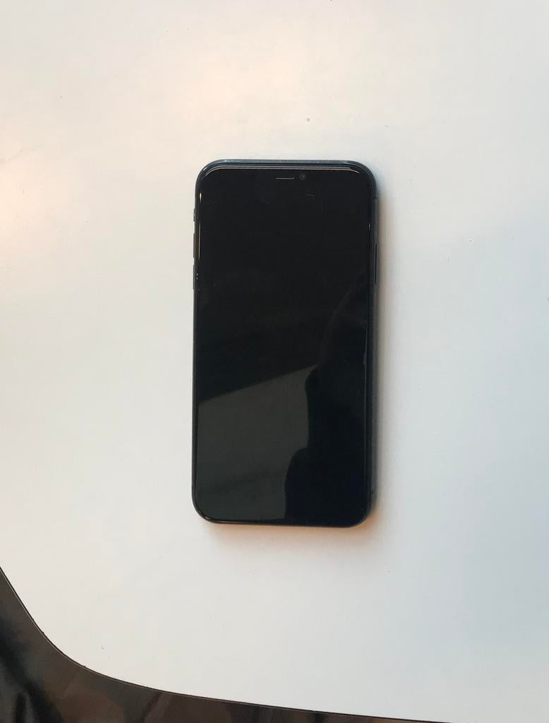iPhone 11, Enlèvement, IPhone 11