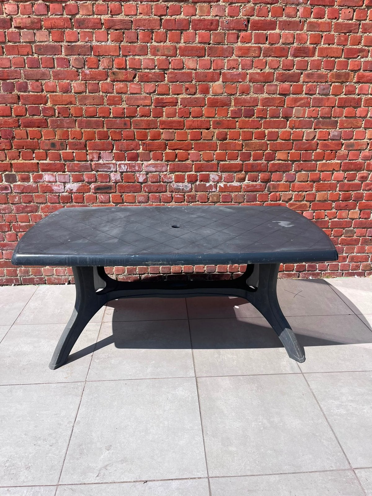 Tuintafel plastic, Tuin en Terras, Ophalen, Zo goed als nieuw, Plastic