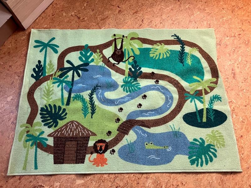 Tapis enfant IKEA DJUNGELSKOG – jungle – antidérapant, Maison & Meubles, Ameublement | Tapis & Moquettes, Utilisé, 100 à 150 cm