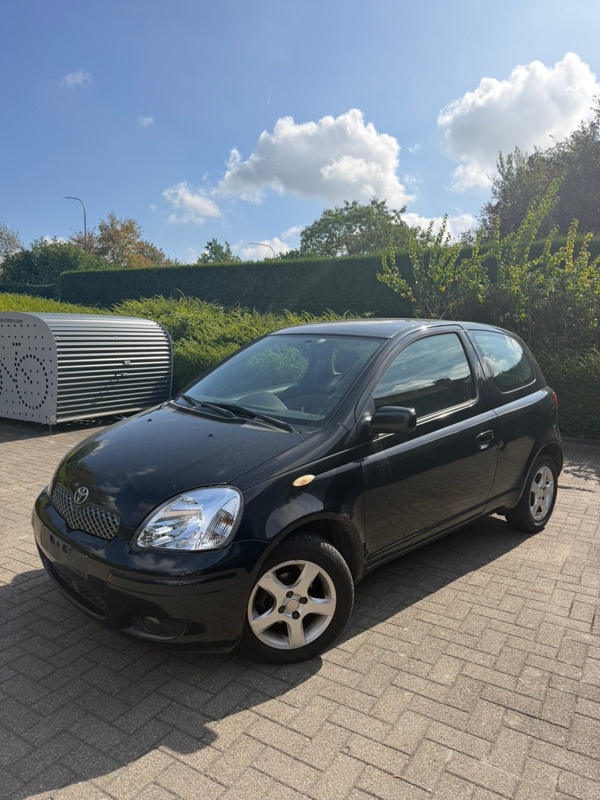 Toyota Yaris 1.0 essence - 06/2005 - 197,700 km, Autos, Achat, 998 cm³, Entreprise, 48 kW