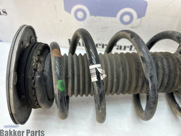 Barre amortisseur avant gauche d'un Landrover Evoque, Land Rover, -, 3 mois de garantie, Utilisé