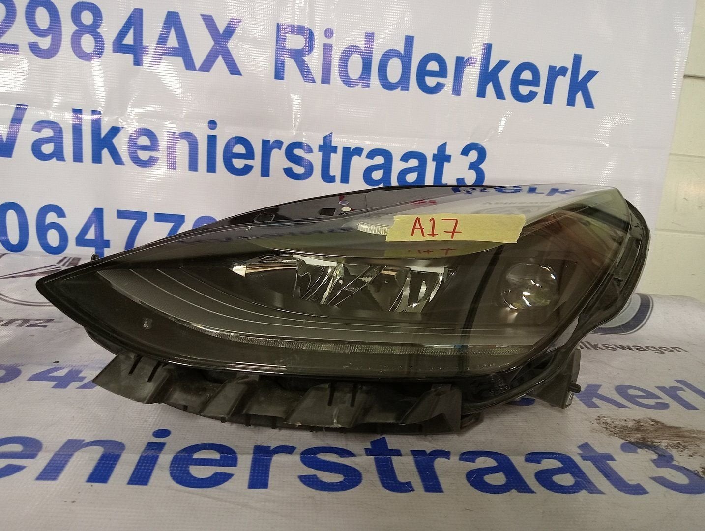 TESLA MODEL 3 Koplampen links met artikelnummer 1077372-00, Auto-onderdelen, Verlichting, Overige automerken, Gebruikt, Ophalen of Verzenden