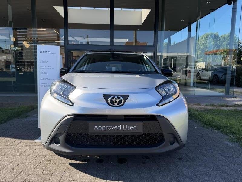 Toyota Aygo X play, Auto's, 72 pk, https://public.car-pass.be/vhr/9361004b-b1f5-4d47-8e50-2a36ac37ee62, Handgeschakeld, 5 deurs