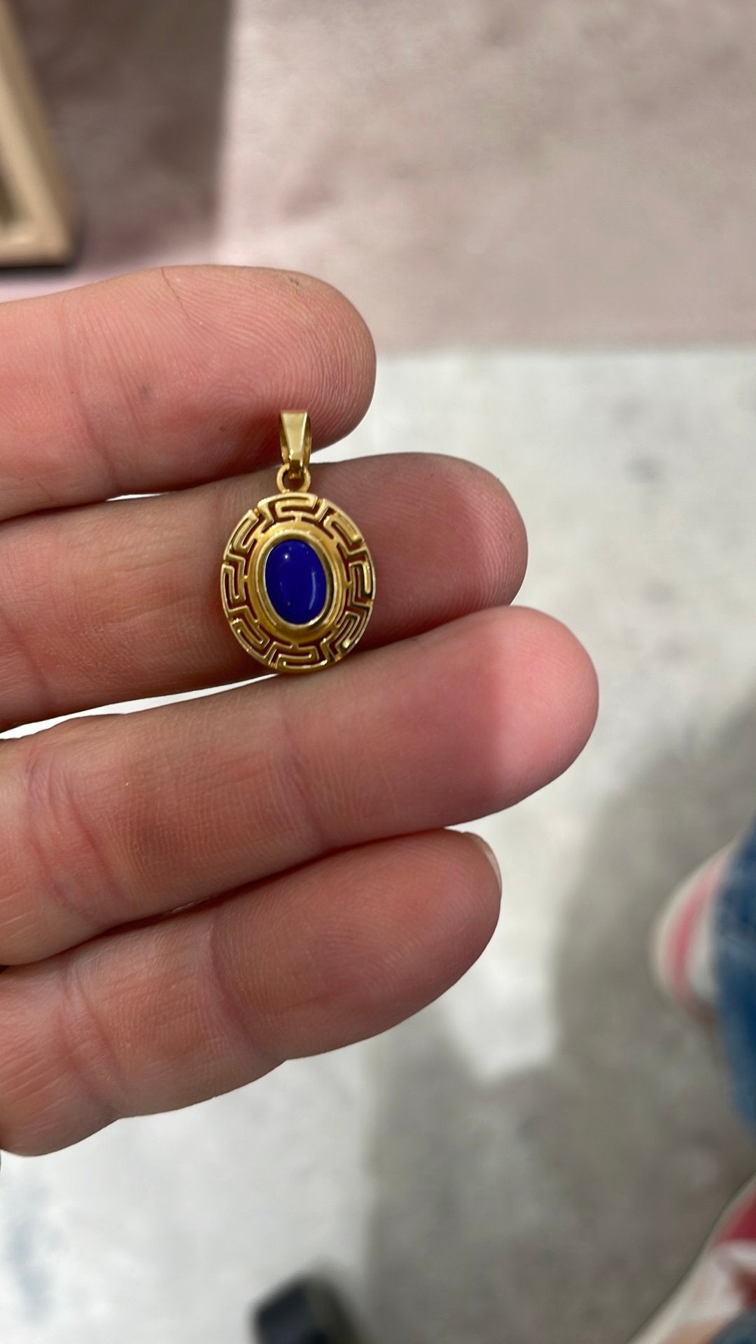 Lapis lazuli en or 18 carats, Bijoux, Sacs & Beauté, Comme neuf, Or, Croix ou Symbole, Avec pierre précieuse