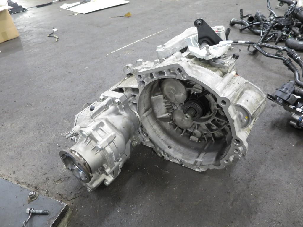 BOITE DE VITESSES Volkswagen Golf VII (AUA) (PFM), Utilisé, Volkswagen