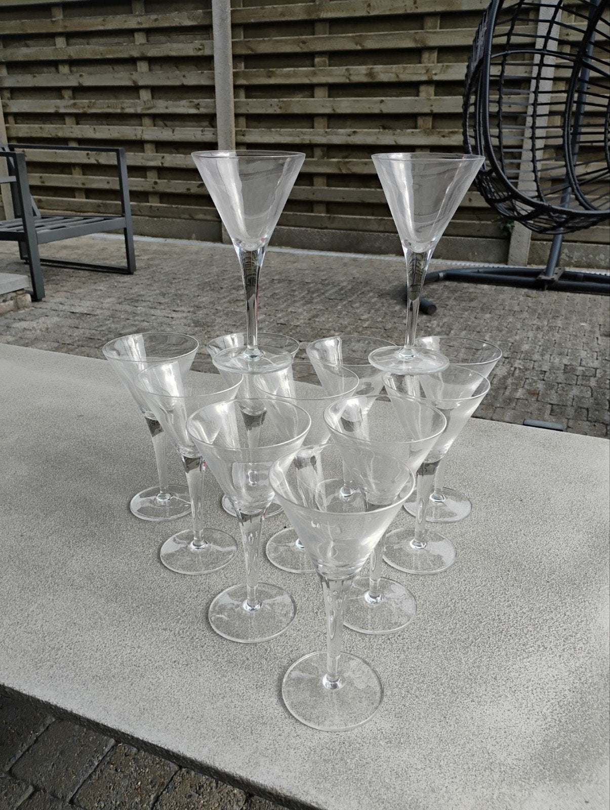48 verres. 12 vin blanc, 12 vin rouge, 12 cava, 12 boissons, Enlèvement