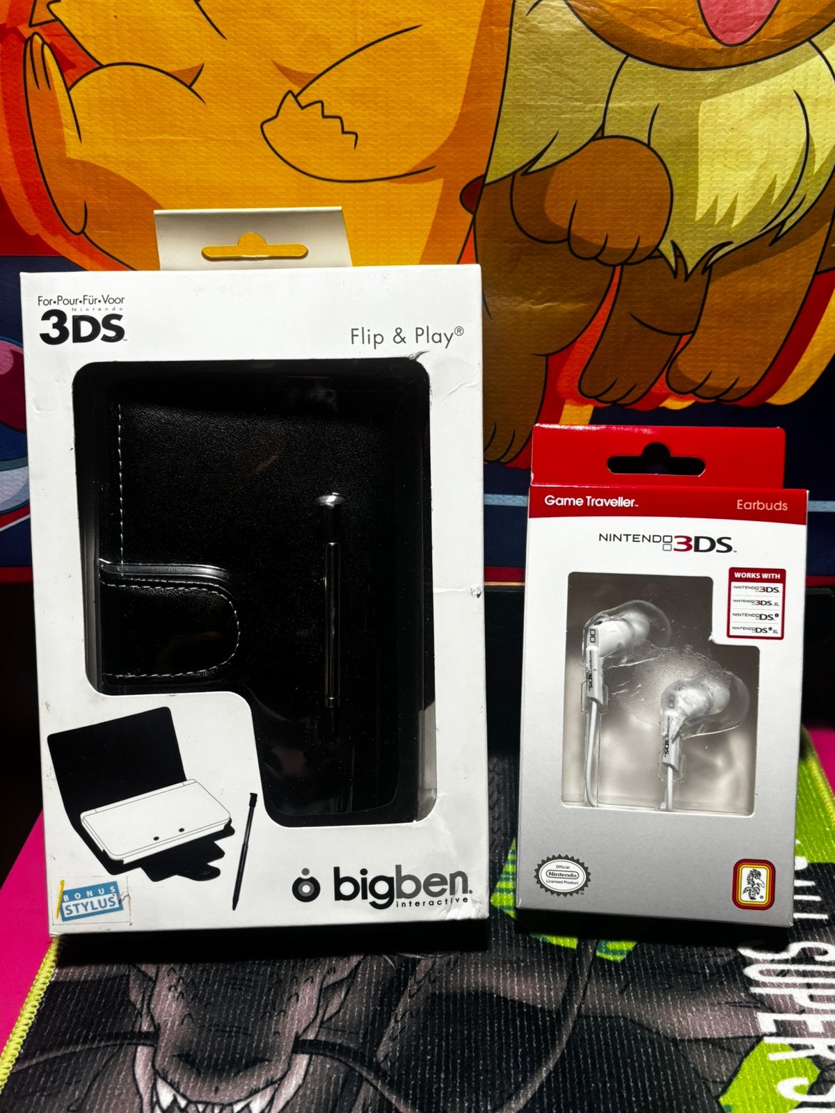 Bigben Nintendo 3DS accessoireset (hoesje + oordopjes), Games en Spelcomputers, Ophalen of Verzenden, Nieuw