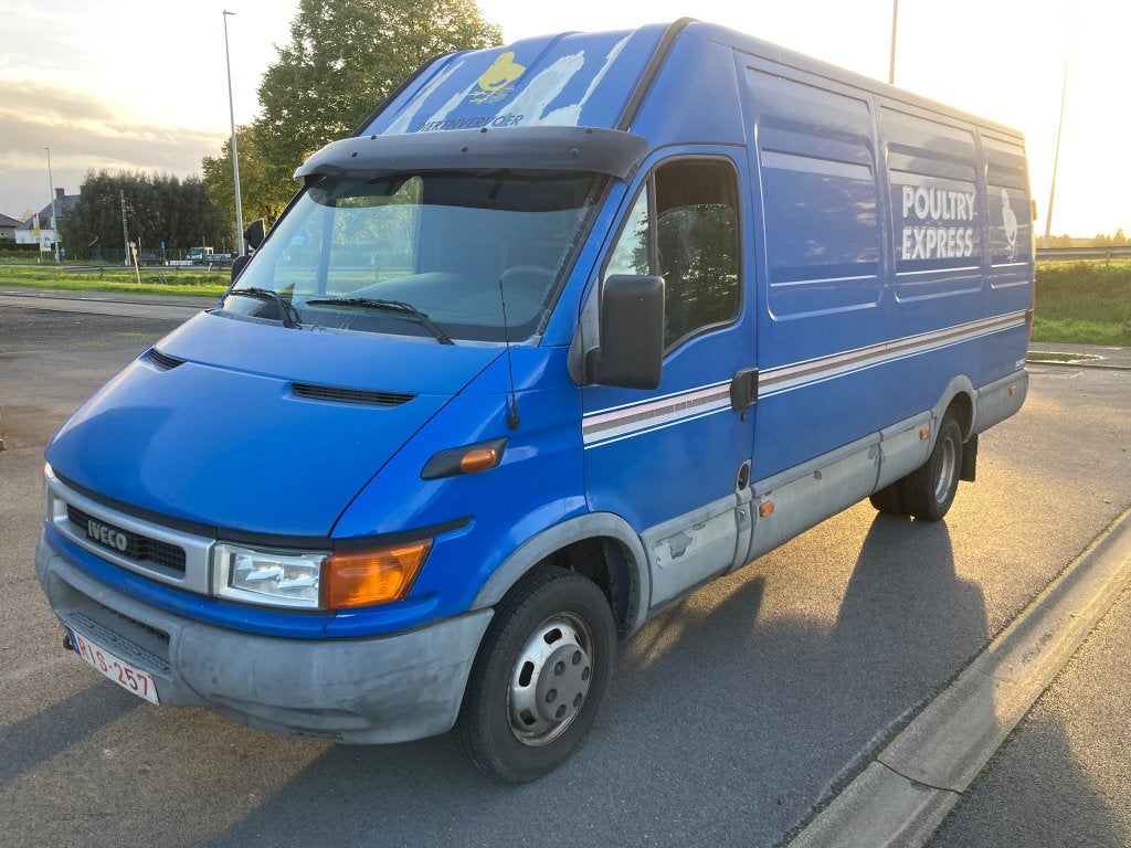 Iveco Daily, Auto's, Achterwielaandrijving, 4 cilinders, Iveco, https://public.car-pass.be/vhr/60746660-6022-47c6-93a9-f383abf3fed1